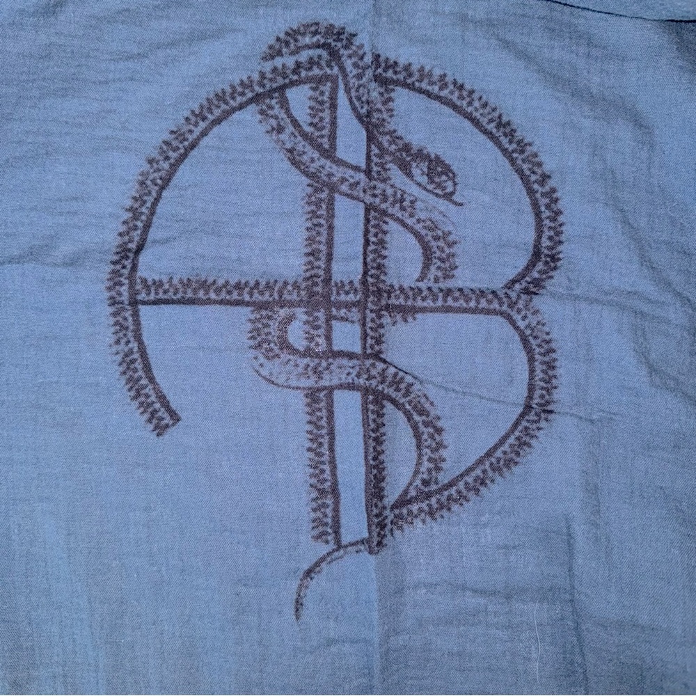 Anine Bing Praia Sarong – Navy Snake Link Print - Picture 2 of 8